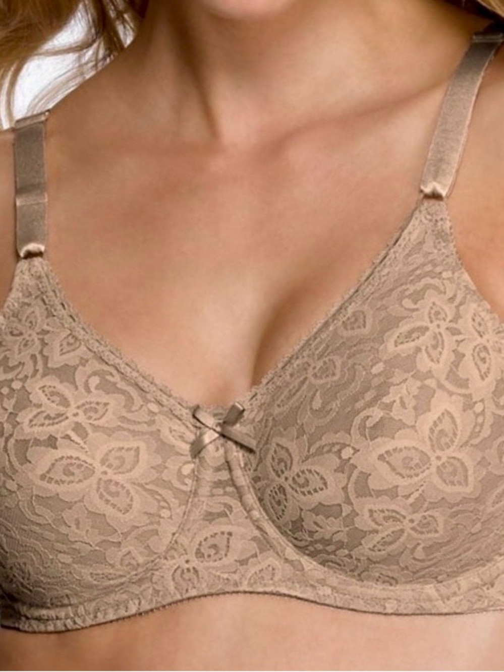 Bali seamless cup Lace Underwire Bra - Women's Intimates 36 DD like new